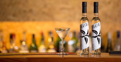 當大紅袍遇見威士忌 小罐茶跨界酒飲的“錢途”三重奏